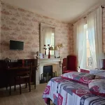 Clos Mazerolles Bed & Breakfast