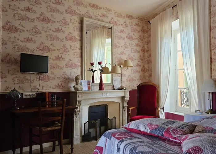 Clos Mazerolles Bed & Breakfast